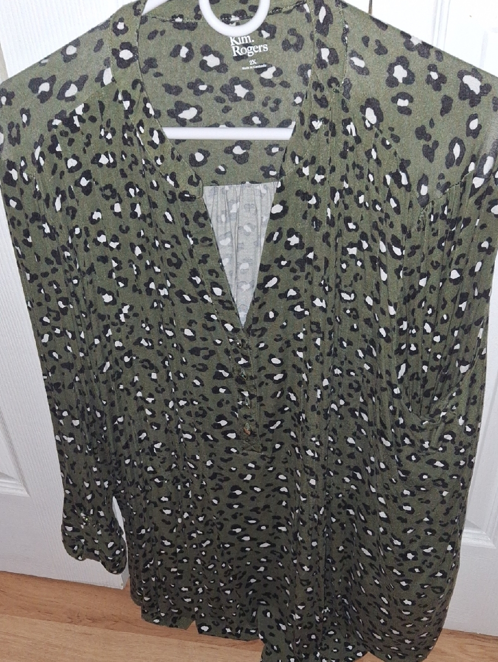 Kim Rogers Olive Green Leopard Print Tunic Blouse